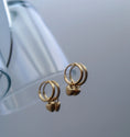 Load image into Gallery viewer, Amore Tiny Heart Earrings - Gold