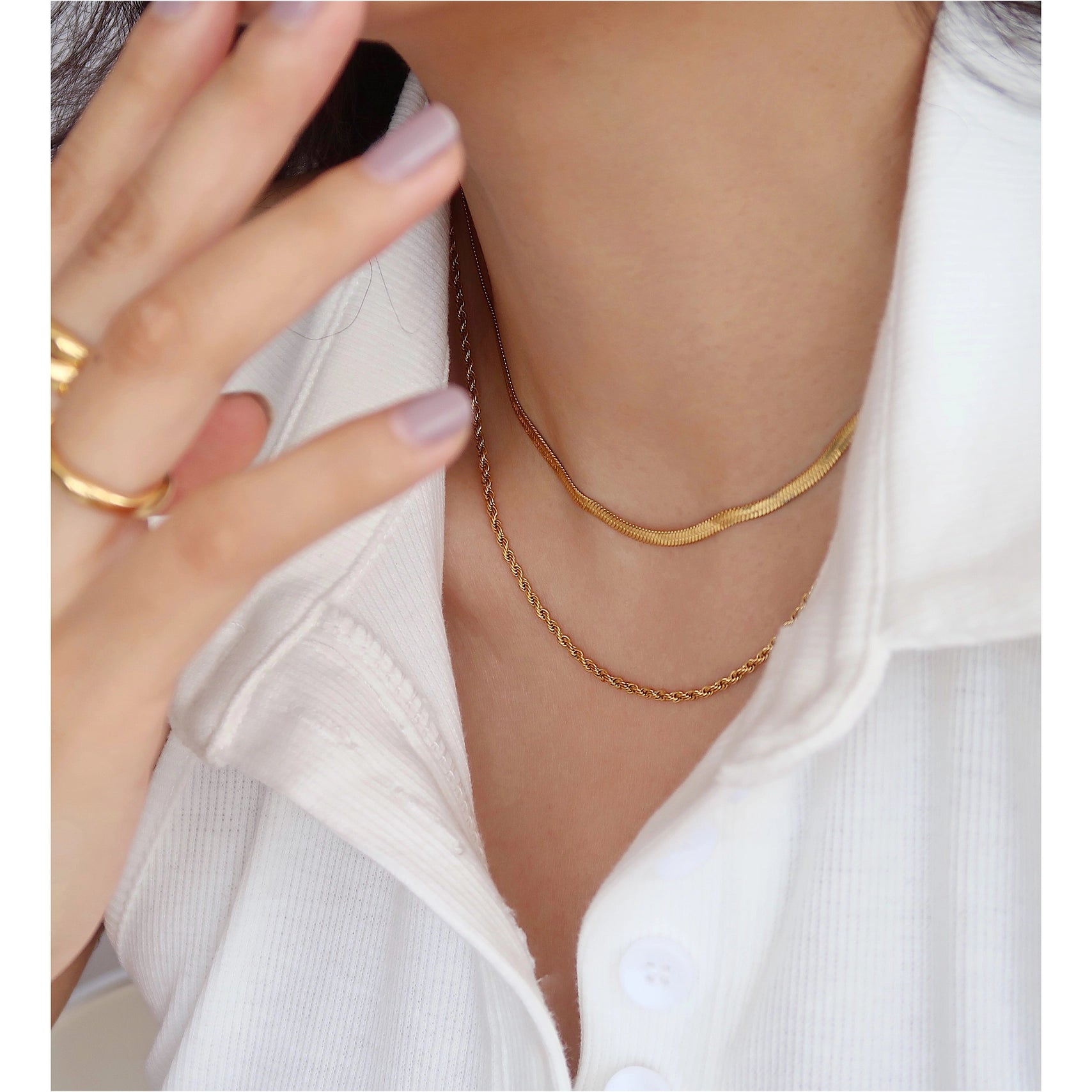 Bella Herringbone Snake Chain Necklace - Gold