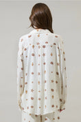 Load image into Gallery viewer, Kai Shells Boyfriend Button Down Shirt - Ivory/Brown