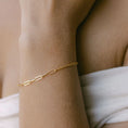 Load image into Gallery viewer, Mika Split Oval / Rope Chain Bracelet - Gold