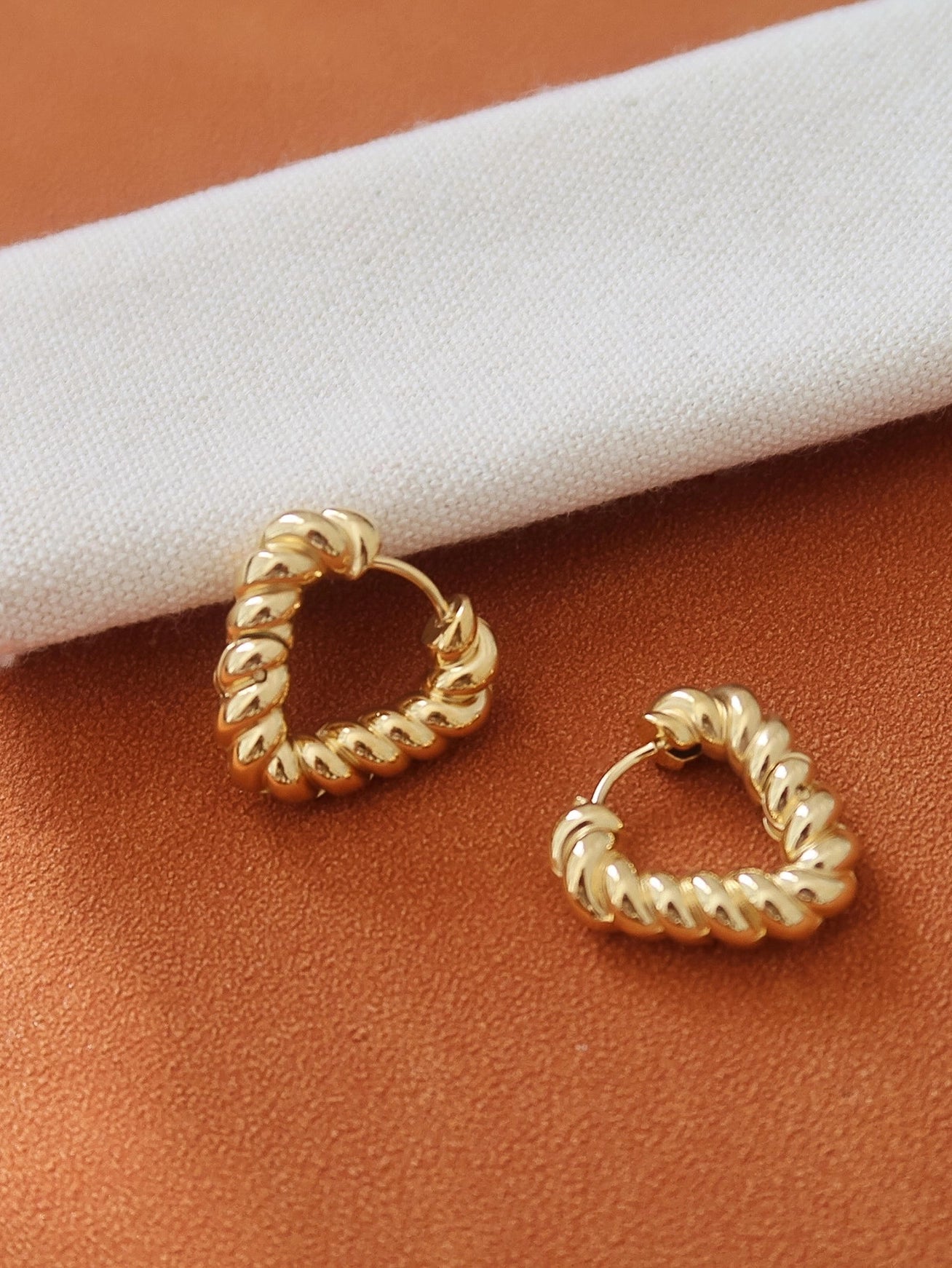 London Twisted Heart Hoop Earring