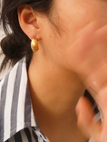 Load image into Gallery viewer, Ava Half Hoop Drop Shape Earrings - 18K Gold
