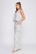 Load image into Gallery viewer, Allie Floral Linen Blend Tank Top - Blue Blossom
