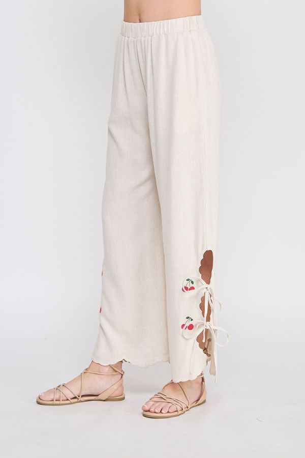 Cherry Embroidered Scallop Pants - Natural