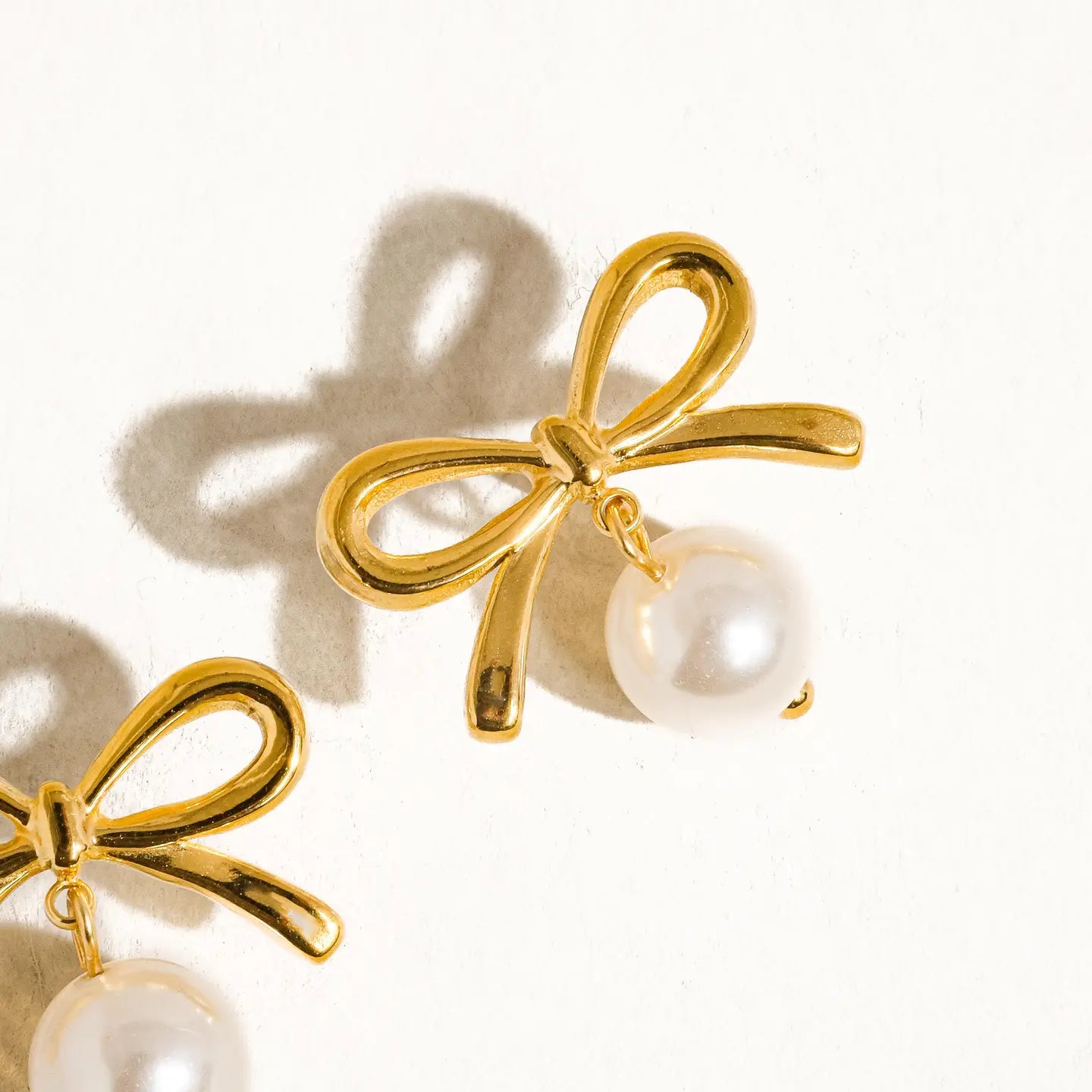 Florence Bow Pearl Earring