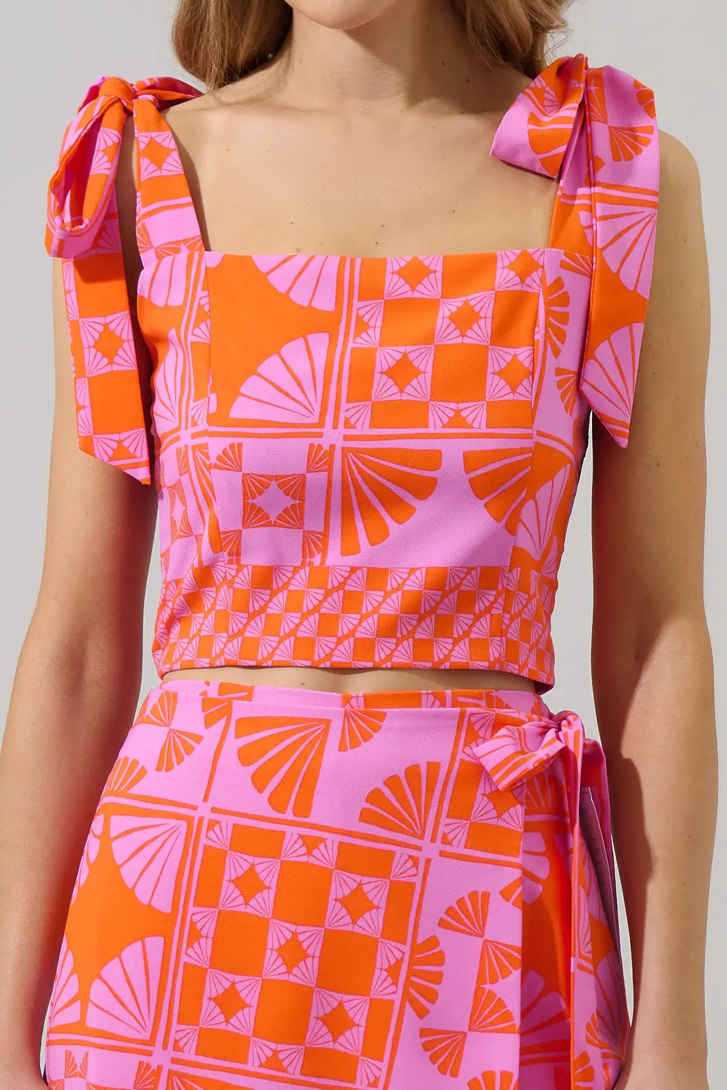 Jaclyn Retro Geo Crop Top - Orange/Magenta
