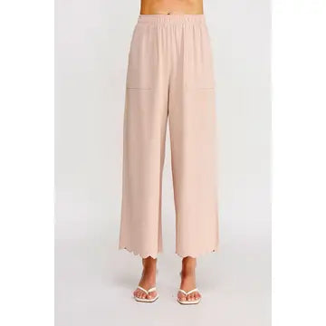 Jinny Scallop Cropped Pants - Almond