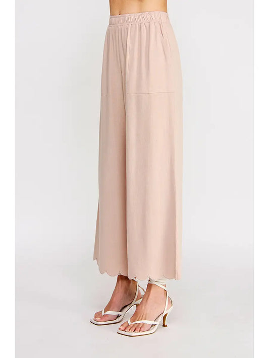 Jinny Scallop Cropped Pants - Almond