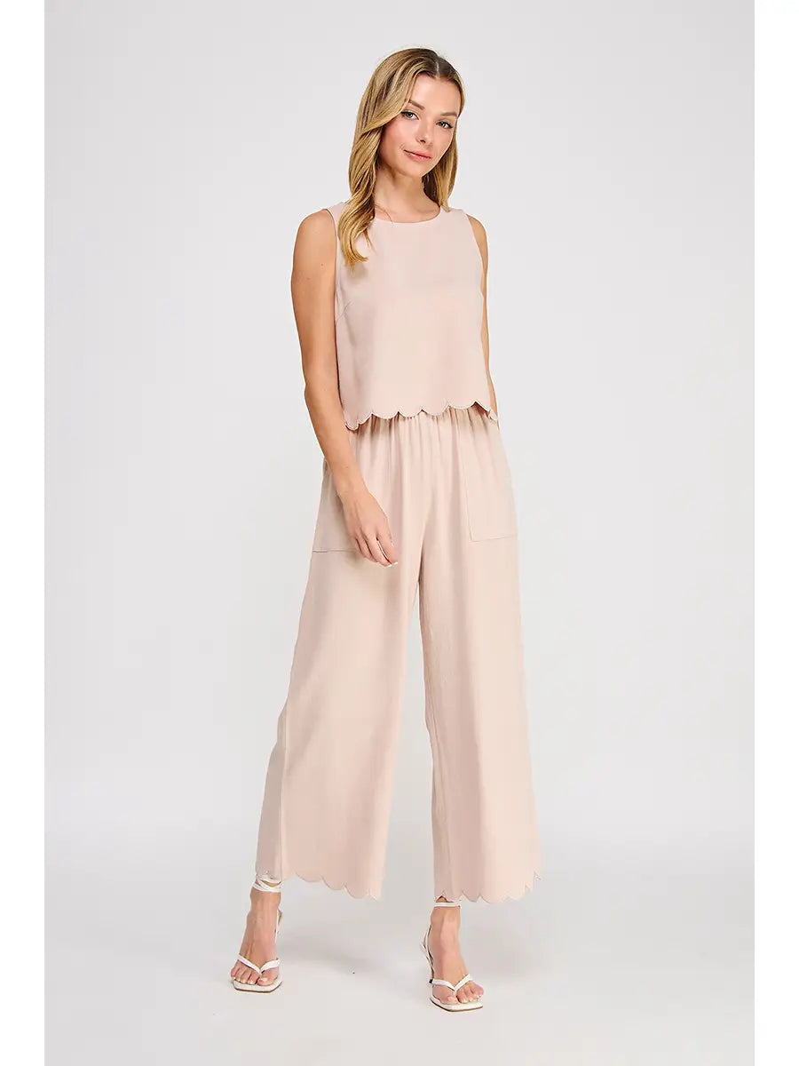 Jinny Scallop Cropped Pants - Almond