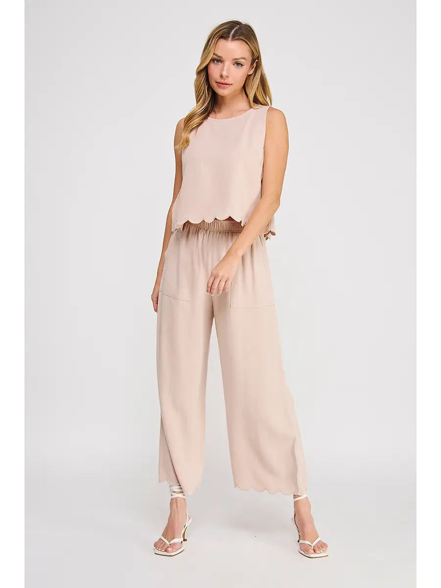Jinny Scallop Linen Blend Tank Top - Almond