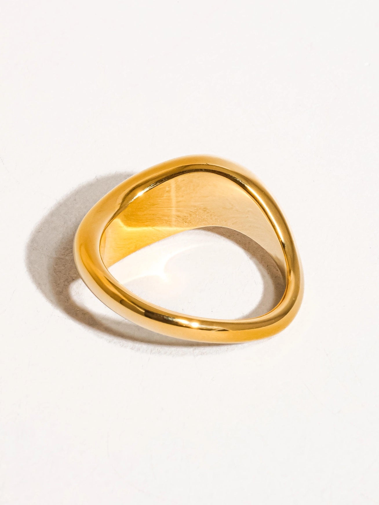 Nala Classic Wavy Ring