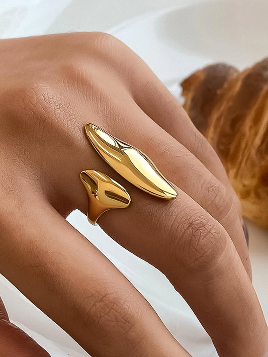 Oriana Abstract Statement Ring
