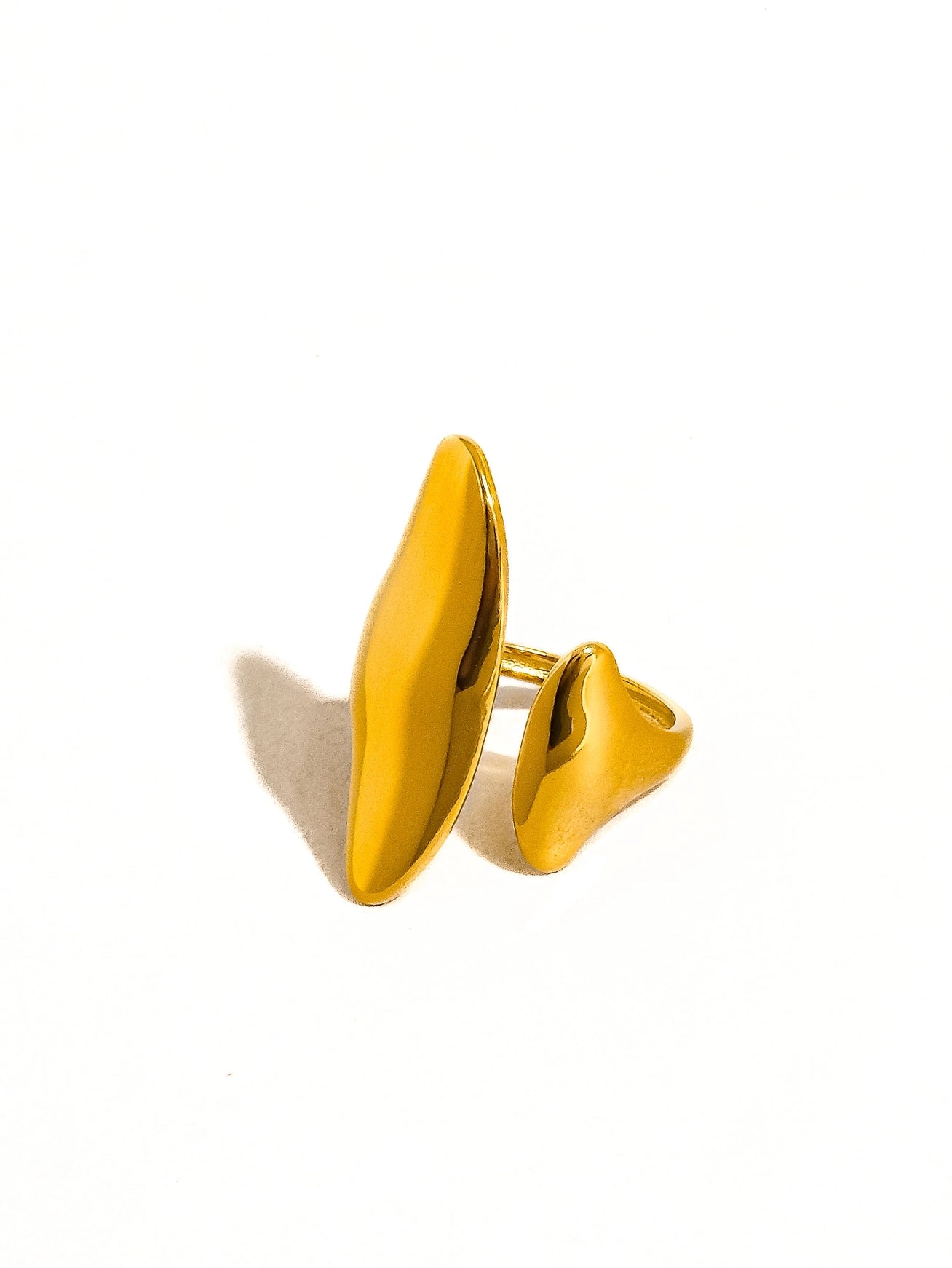 Oriana Abstract Statement Ring