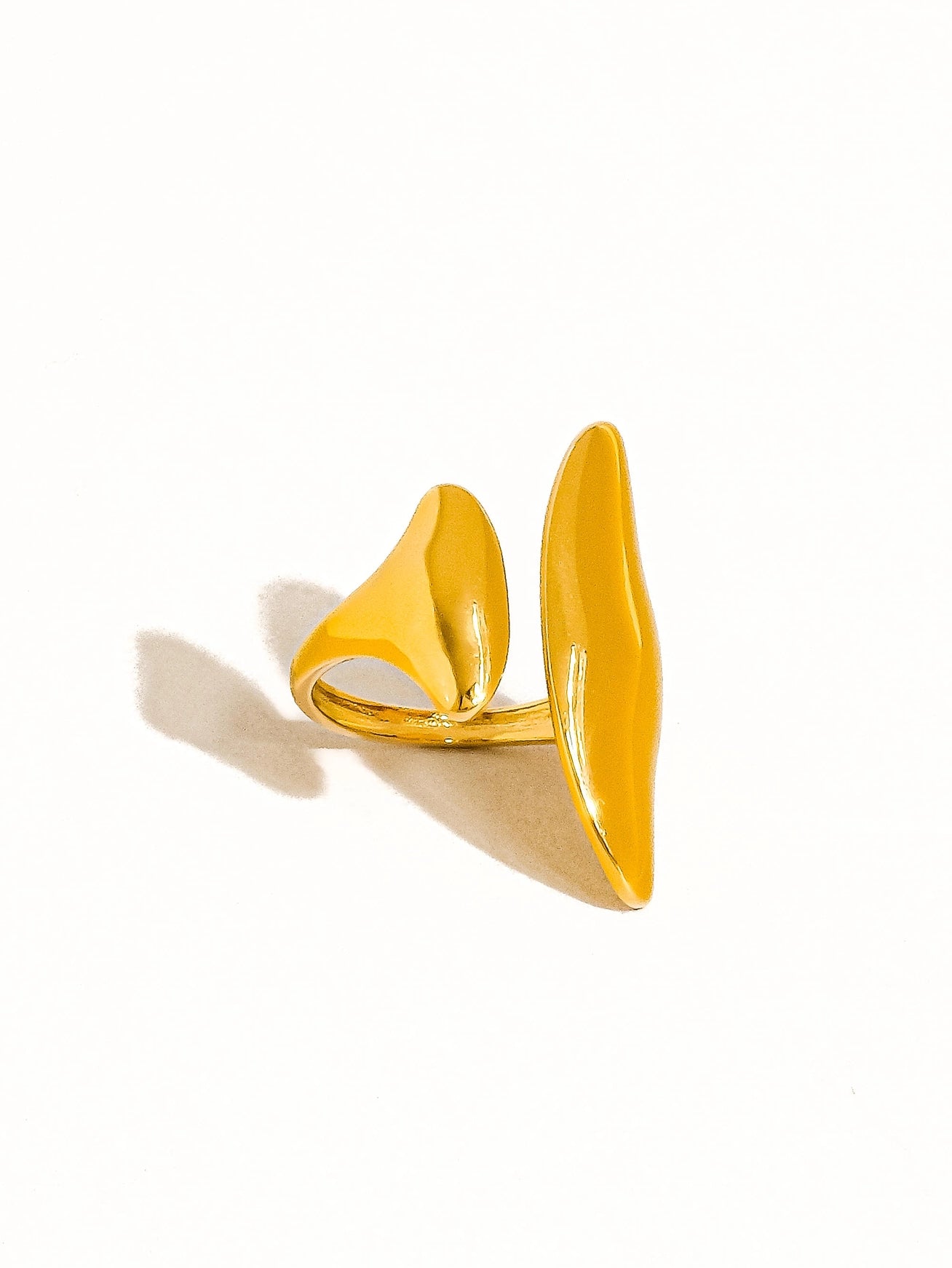 Oriana Abstract Statement Ring