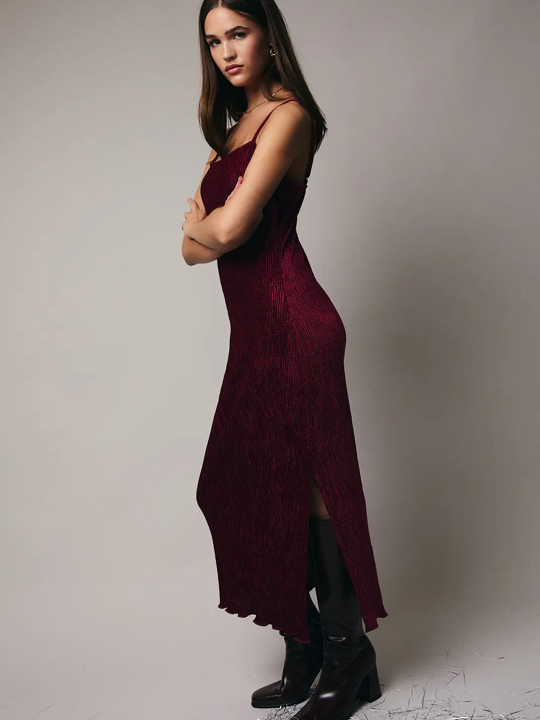 Serafina Velvet Midi Dress - Berry