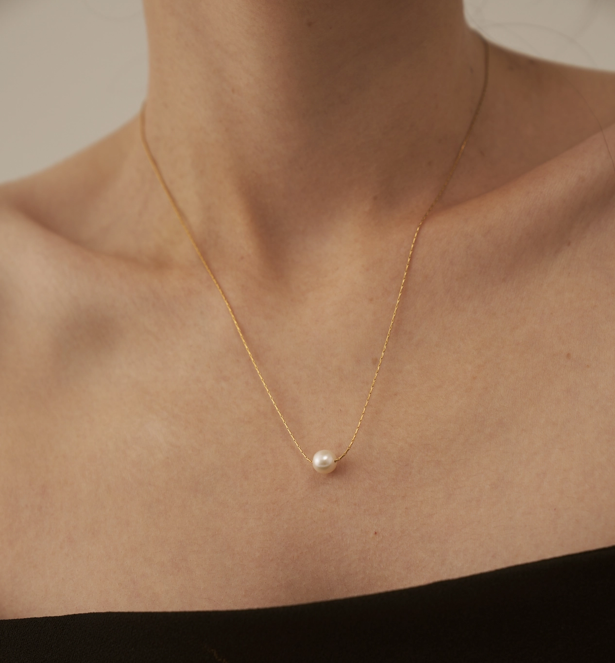 Sophia Floating Pearl Pendant Necklace - 18K Gold