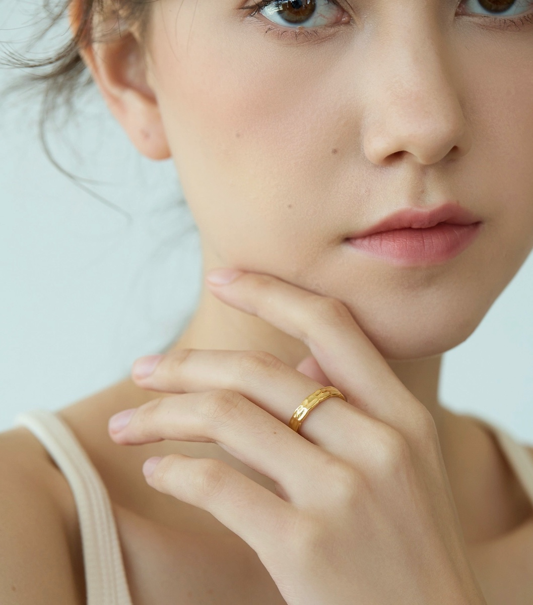 Thera Hammered Dome Ring - Gold