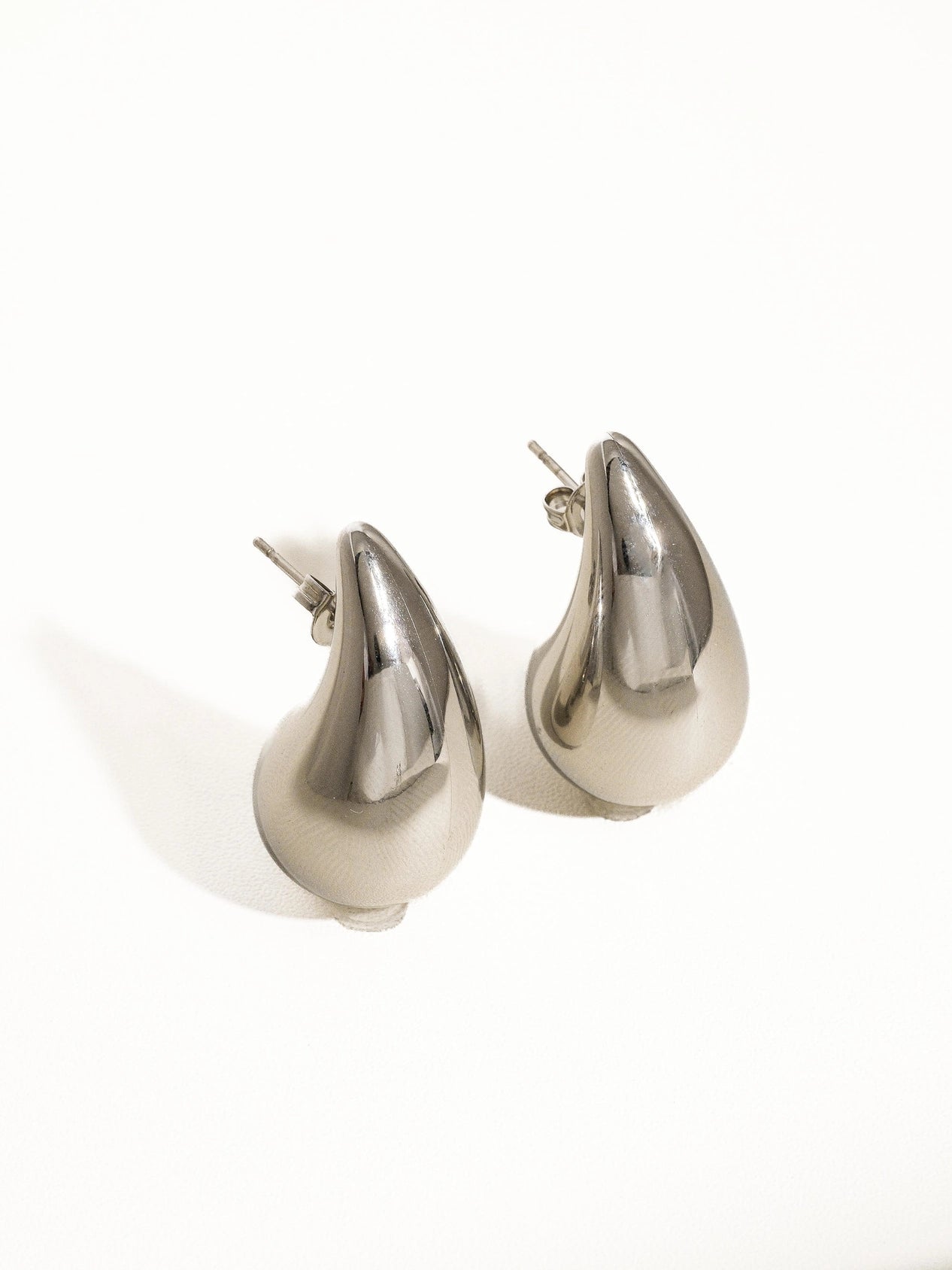 Yuri Large Huggie Droplet Earring - Gold, Silver
