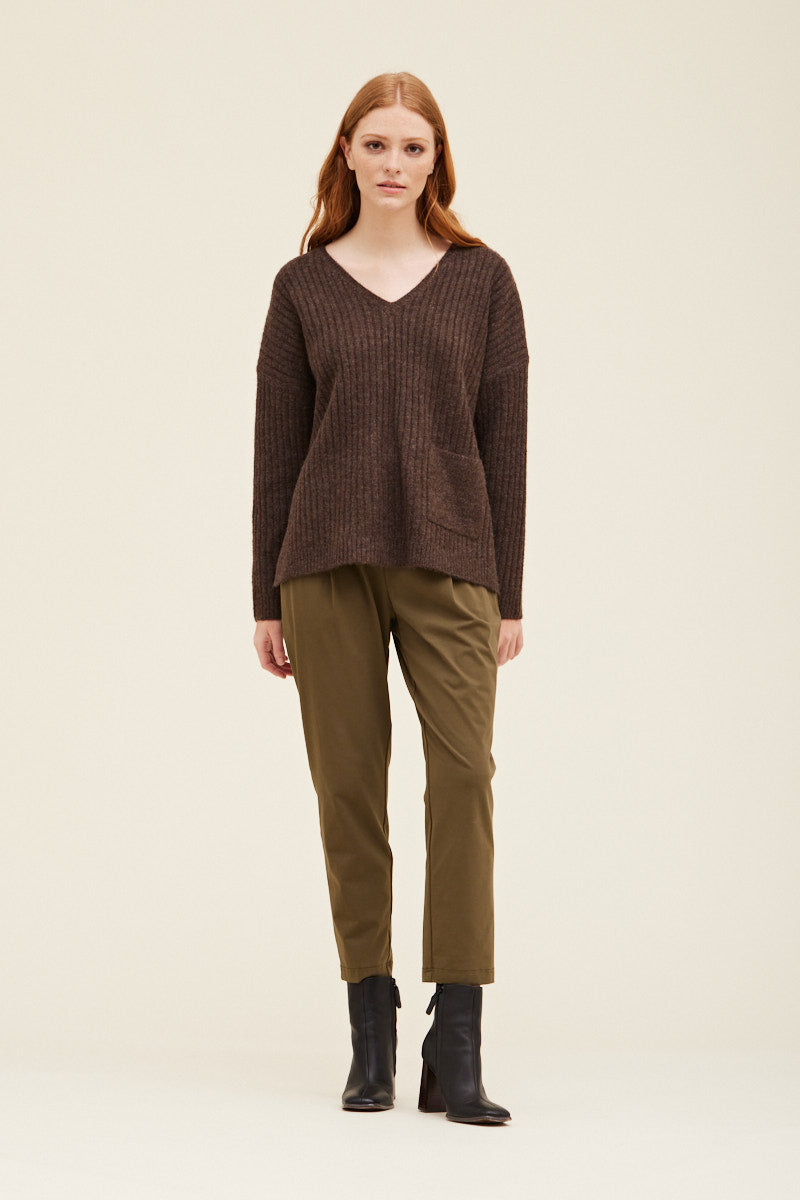 Taryn V-Neck Pocket Sweater - Dark Umber