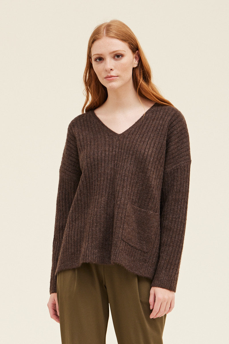 Taryn V-Neck Pocket Sweater - Dark Umber